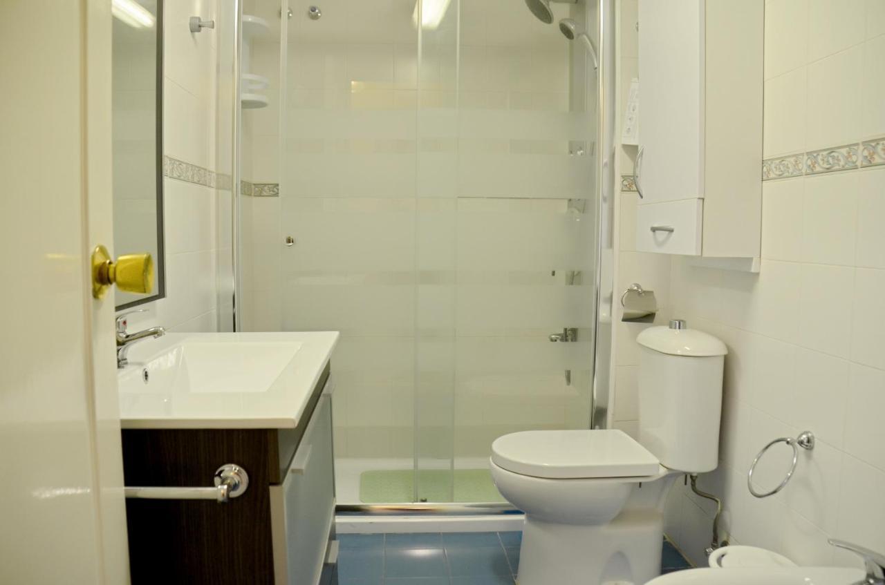 Carihuela Playa Apartment Torremolinos Bagian luar foto